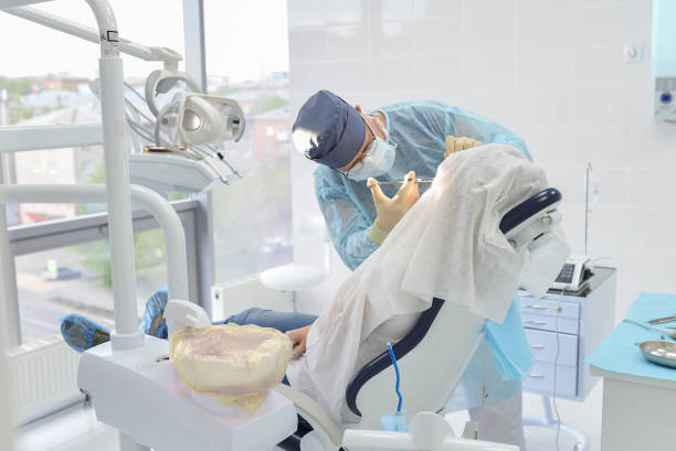 Best Broken or Cracked Tooth Emergency Dentist in Edinburg, IL